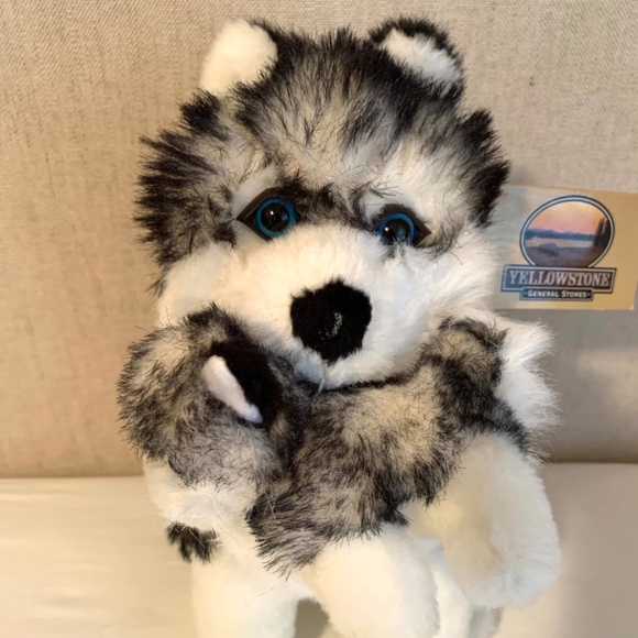 Gray Wolf & Baby Pup Plush Stuffed Animals From Yellowstone - Picture 2 of 13
